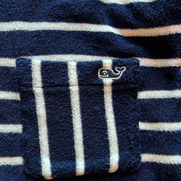 Vineyard Vines 3T pullover - Picture 2 of 2